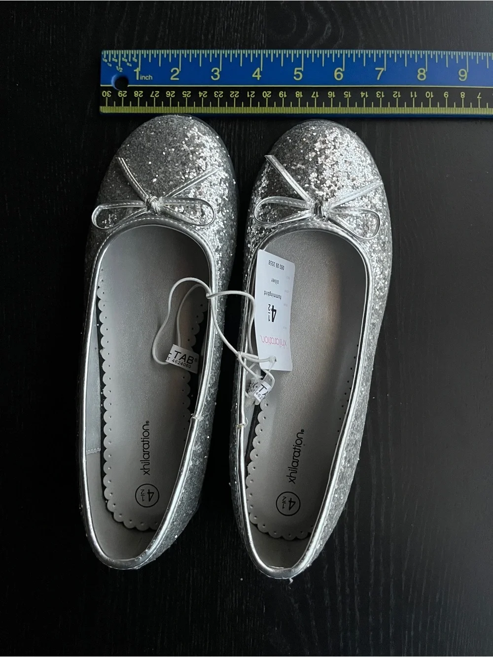 Xhilaration Silver Glitter Ballet Flats Size 4.5 Bow Accent NWT